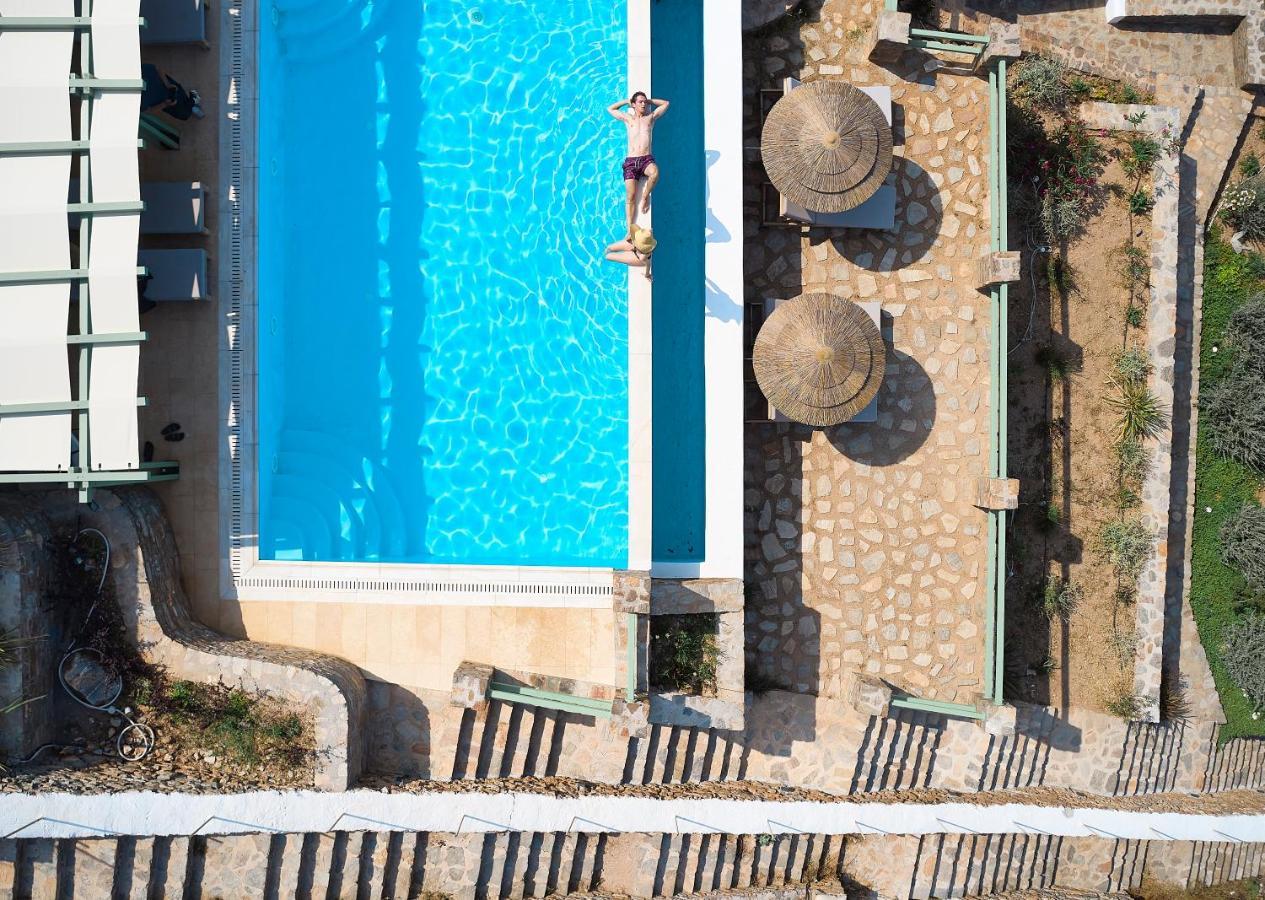 EmGard Suites Kíthnos Exterior foto