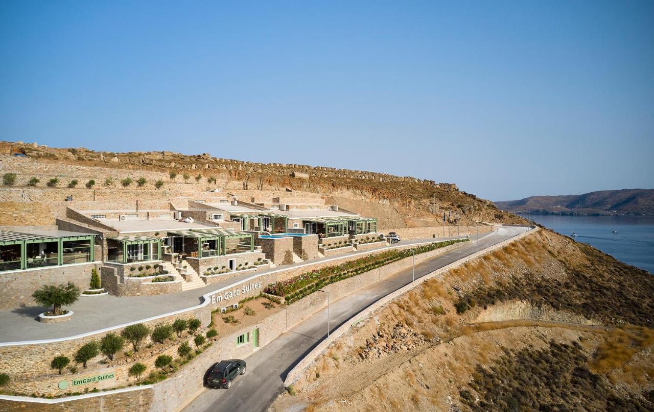 EmGard Suites Kíthnos Exterior foto
